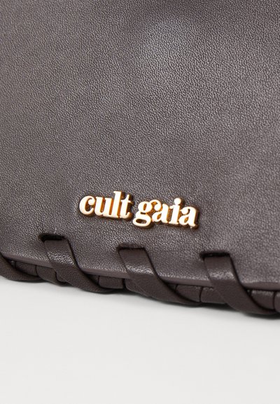 Cult Gaia AIKO TOP HANDLE - Handväska - espresso