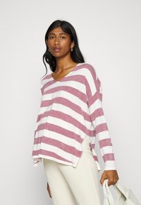 ONLY MATERNITY OLMAMALIA V-NECK - Pulover - spiced apple/cloud dancer