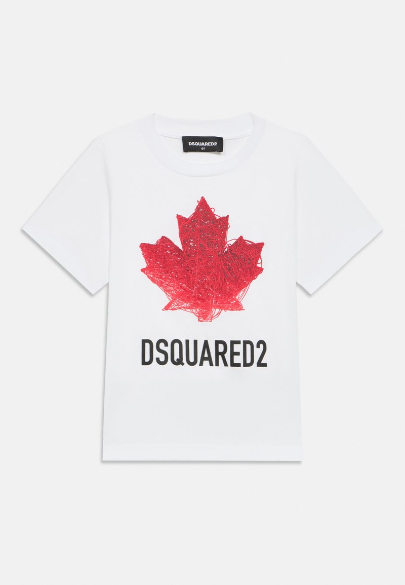 Biele bavlnené tričko s textúrovaným dizajnom červeného javorového listu a nápisom "DSQUARED2" tlačeným čiernou farbou pod ním. Krátke rukávy, štýl s okrúhlym výstrihom.