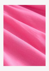 Valitud, bright pink