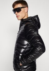 EA7 Emporio Armani ST MORITZ PADDED PACKABLE JACKET - Sídzseki - black