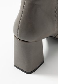 Zign Botines bajos - dark grey