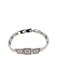 Stříbrný náramek s obdélníkovými čl�ánky, se třemi centrálními čtvercovými částmi zdobenými malými průhlednými krystaly.