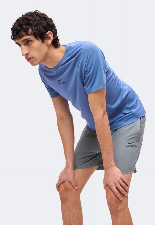 Nike Pro Training Dri-FIT T-Shirt 'Indigo Storm Black' — foto 4