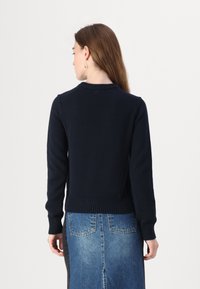 Guess Jeans INTARSIA - Maglione - daring ocean
