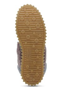 Suola di una scarpa con una struttura in gomma marrone texture, caratterizzata da motivi circolari e lineari, progettata per offrire aderenza e durata.