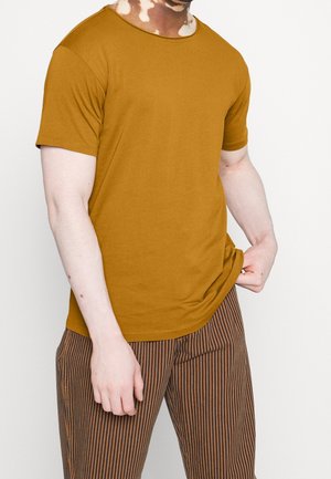 T-Shirt basic - brown