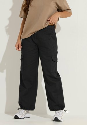 Pixie Girl, PETITE CARGO TROUSERS - Pantalones cargo - black