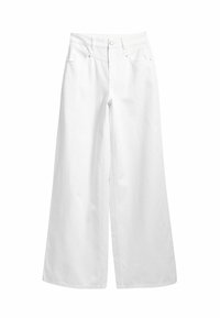 Pantalones de mezclilla blancos de pierna ancha con una cintura alta, que cuentan con un cierre de botón, presillas para cinturón y dos bolsillos frontales. Textura suave y resistente.