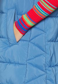 YAS Petite YASLIRO - Γιλέκο - blue