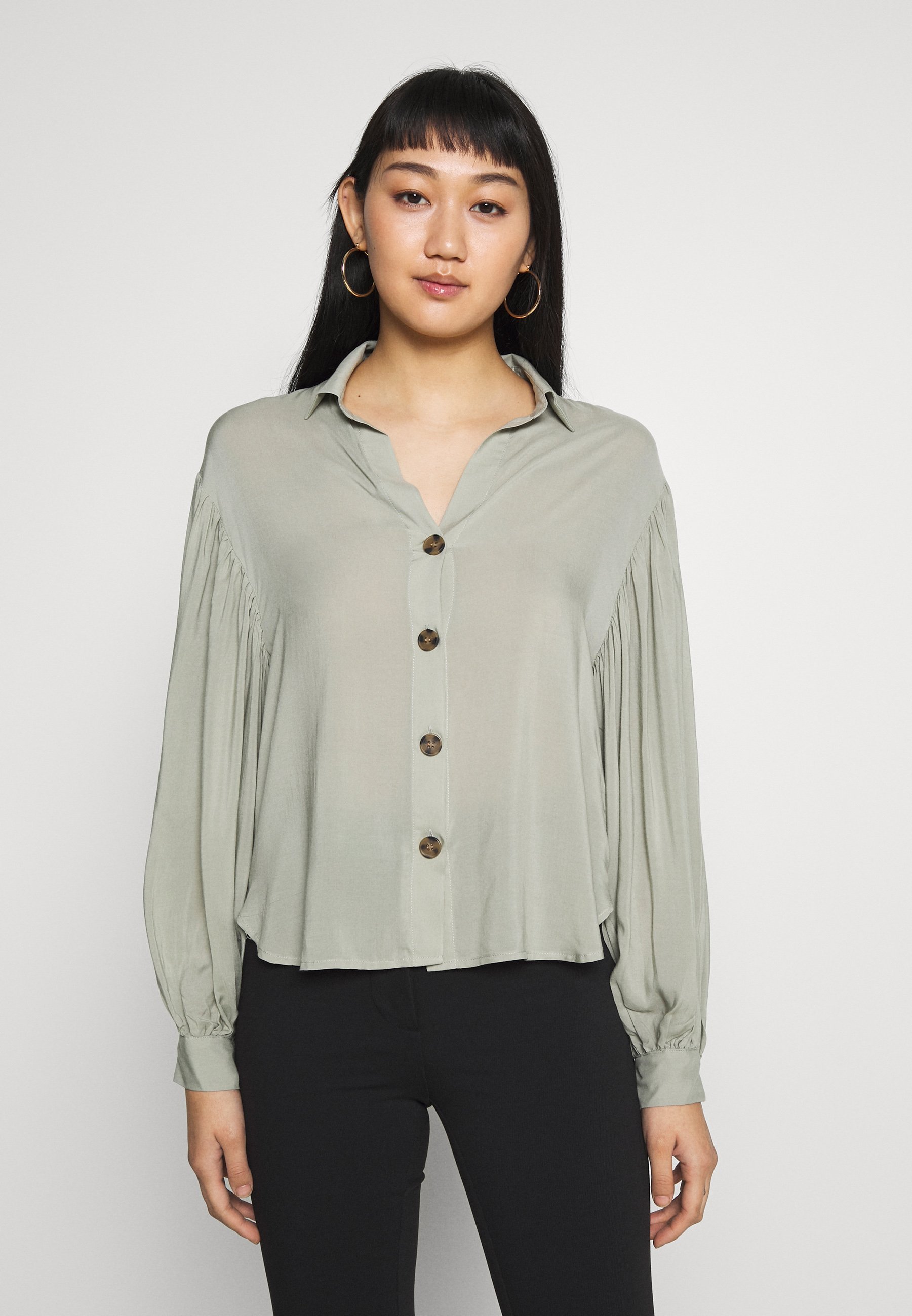 Gina Tricot MIRABELLE Skjorte seagrass Zalando.no Gina Tricot MIRABELLE - Skjorte - seagrass