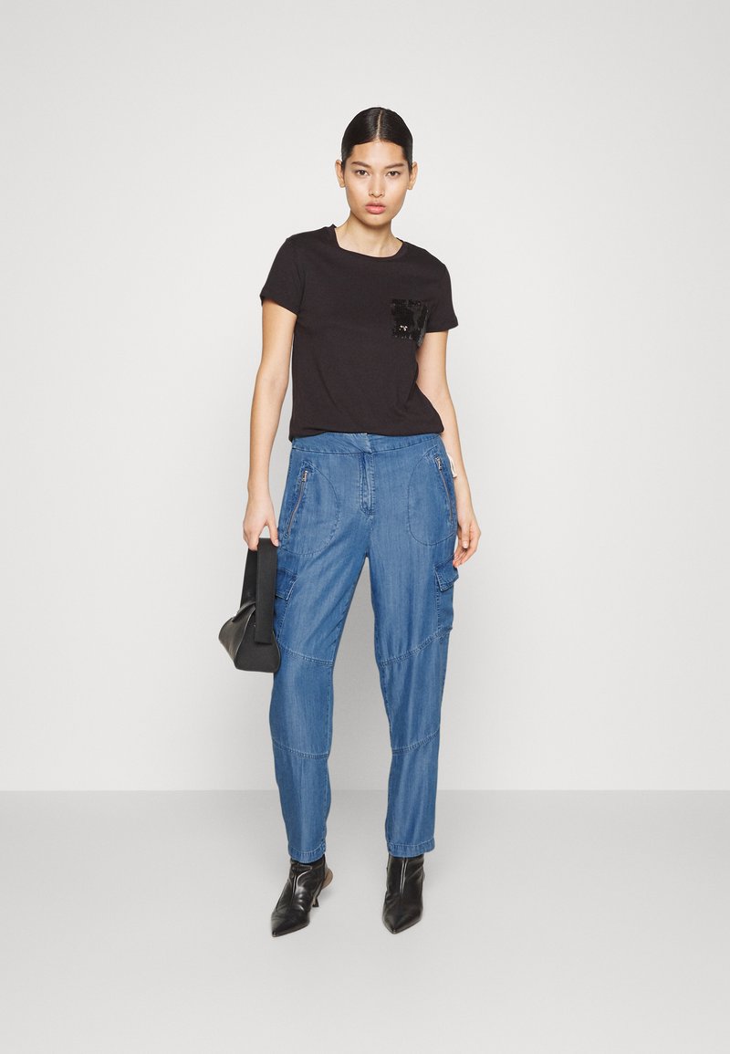 dkny jeans cargo pants