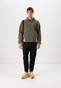 Volcom ERROR MOCK NECK - Fleece jumper - winter moss