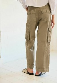 Next ADJUSTABLE WAIST  - Reisitaskuhousut - stone