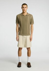 Thumbnail Image 5