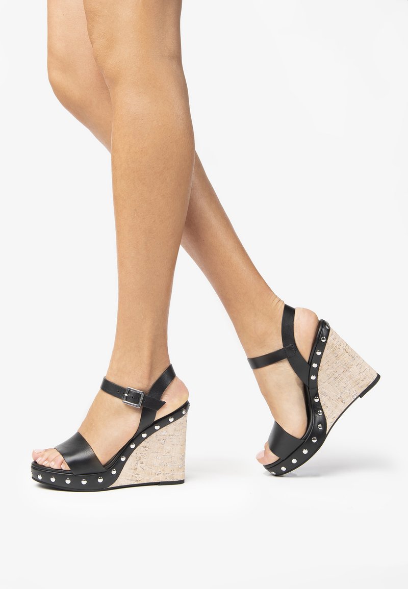 sandales compensees nero giardini