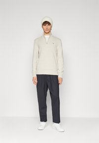 GANT CASUAL HALF  - Strickpullover - light beige melange