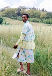 ARMEDANGELS EALGAA - Button-down blouse - bright lime