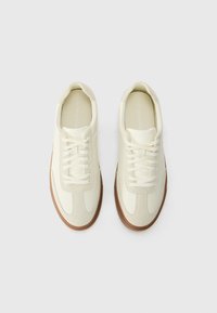 Calvin Klein Joggesko - marshmallow