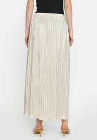 Soft Rebels SRNEVAEH - Maxi szoknya - silver plissé