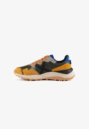 MUNICH, MUNICH UNISEX - Zapatillas - mustard