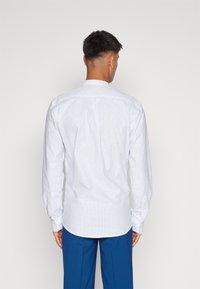 Lindbergh MANDERIN SUPERFLEX OXFORD - Camicia - white