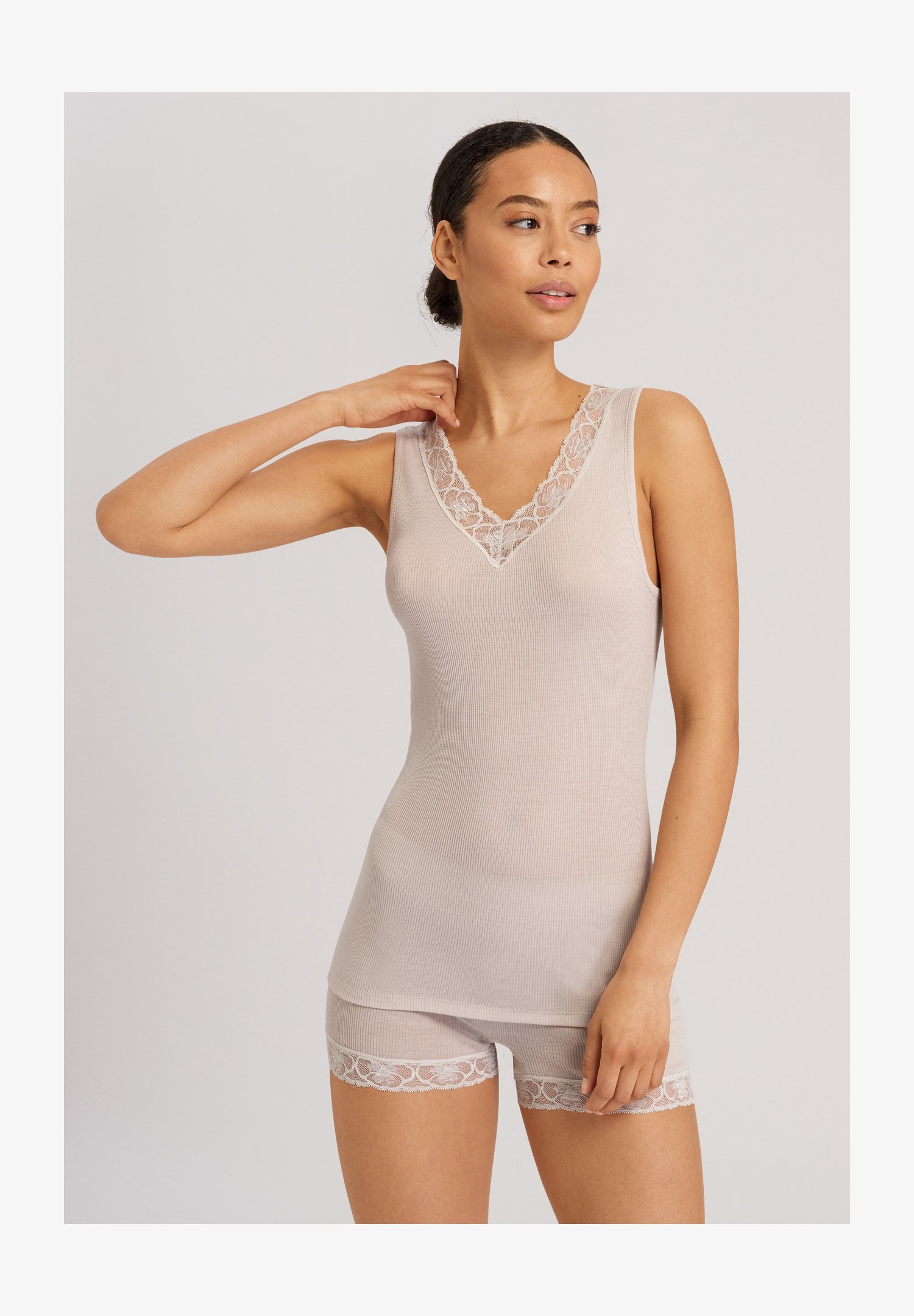 Maglietta Base Donna Romina - Tessuto Jersey Morbido, Vestibilità Skinny, Manica Corta, Beige Taglia M