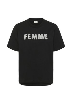Zwarte katoenen t-shirt met korte mouwen en een ronde halslijn. Op de voorkant staat het woord "FEMME" in zilveren pailletten.
