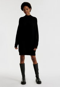 EDITED INVIDIA - Strickkleid - schwarz