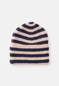 Megztas beanie su pakaitomis tamsiai mėlynos ir smėlio spalvos juostelėmis. Minkšta tekstūra, suapvalintas viršus ir elastinga apatinė dalis, užtikrinanti tvirtą prigludimą.