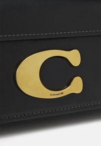 COACH LUXE REFINED IDOL BAG - Kézitáska - black