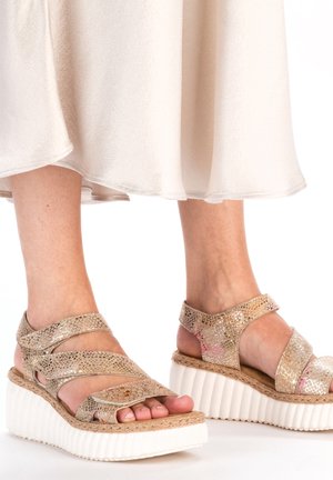 Korkeakorkoiset sandaalit - beige