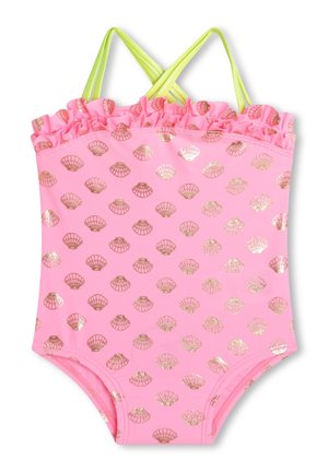 Maillot de bain rose avec un motif de coquillage en or, présentant des bords froncés et des bretelles croisées en lime éclatant. Tissu lisse et extensible.