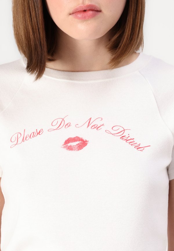 Los Angeles Graphic Baby Tee - Print T-shirt4