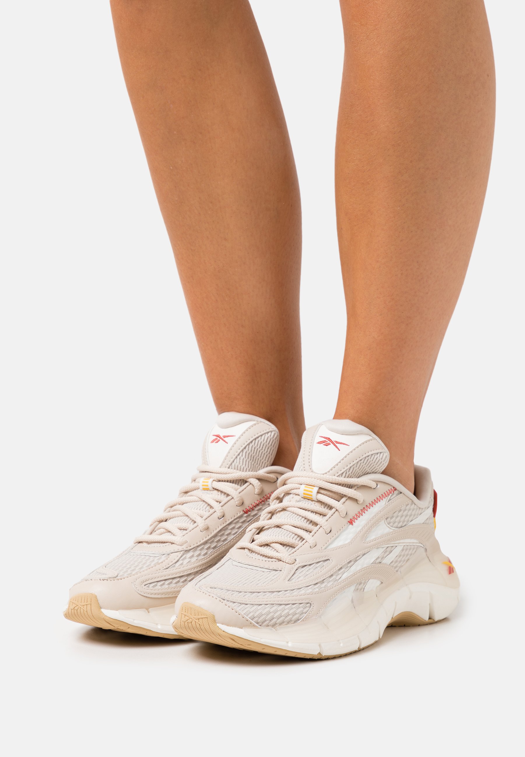 Reebok Classic ZIG KINETICA 2.5 - Sneakers laag -  stucco/sahara/rhodonite/beige - Zalando.nl