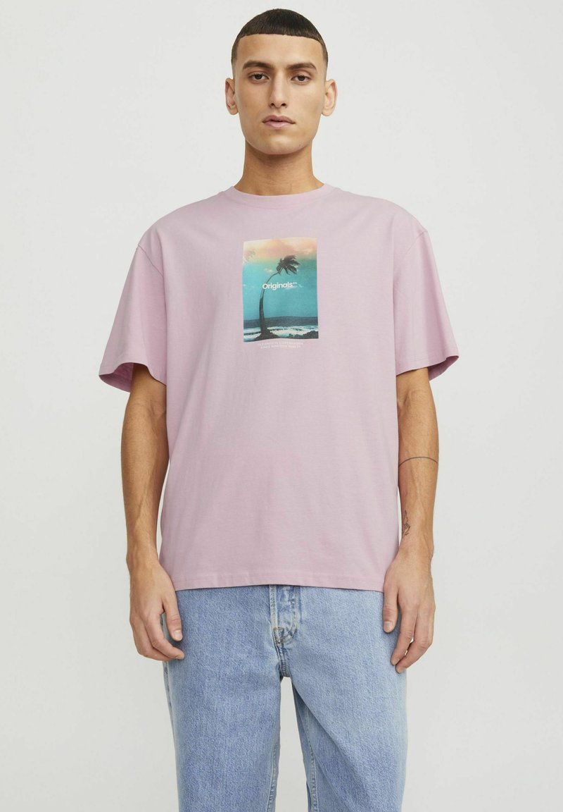 Jack & Jones JORVESTERBRO PICTURE CREW NECK - Marškinėliai su spaudiniu - pink nectar