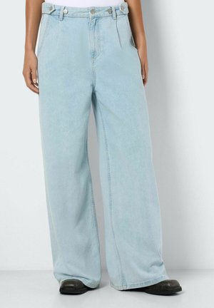 MIT WEITEM BEIN NMSEWA - Trapézfarmer - light blue denim