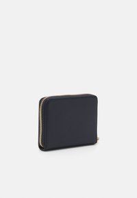 Tommy Hilfiger DISTINCT - Wallet - space blue