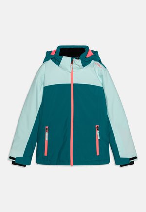 Jadegrøn og lyseblå jakke med hætte, der har pink lynlåse og accenter, har et strømlinet design og teksturel kontrast i manchetterne.