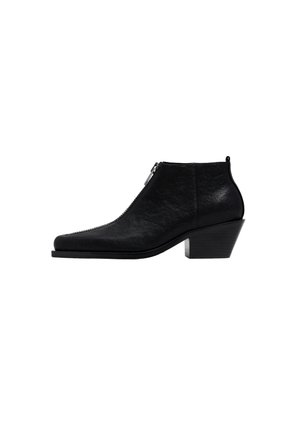 CAMPERO - Botines - black
