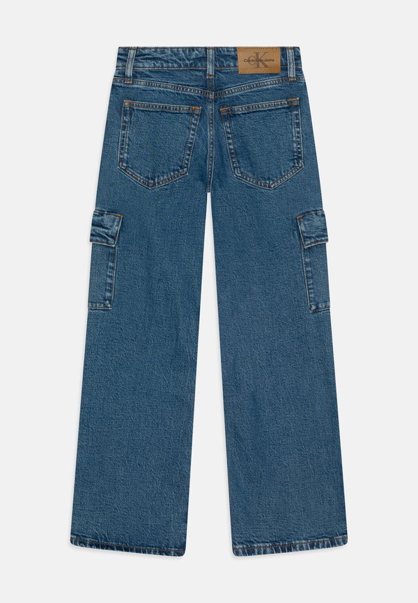 RELAXED SKATER - Straight leg jeans3