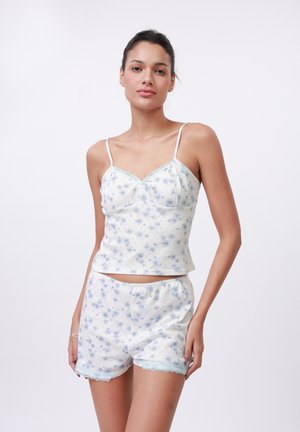 SET - Yöasusetti - white