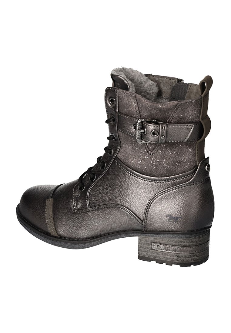 Bottines gris foncé en cuir texturé, avec un laçage à l'avant, un accent de boucle et un petit talon empilé.