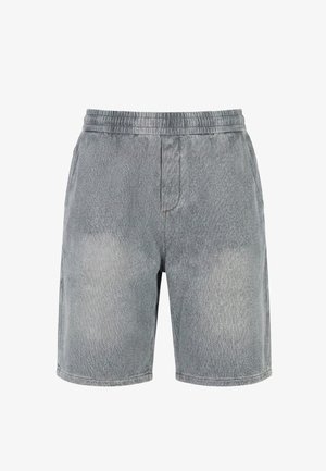 Shorts en jean gris avec une ceinture élastique et des poches latérales, présentés sur un fond blanc.