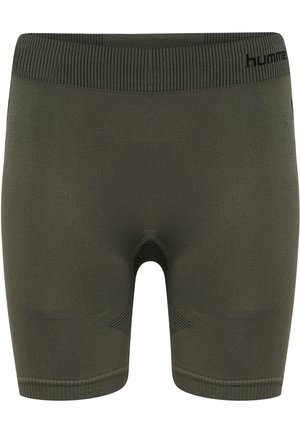 Donkergroene sportshorts van rekbaar materiaal. Voorzien van een geribbelde tailleband en een meshpaneel voor ventilatie. Merkl logo op de tailleband.