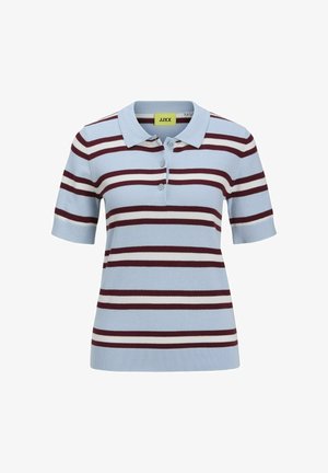 Cămașă polo în dungi de culoare albastru deschis, cu dungi orizontale bordeaux și albe, cu mâneci scurte și detalii cu trei nasturi.