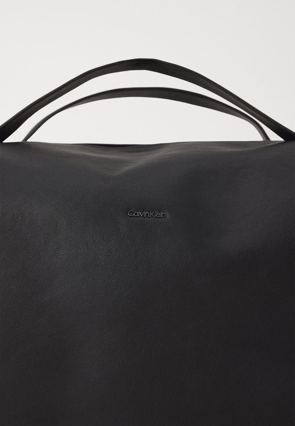 REFINED - Weekend bag3