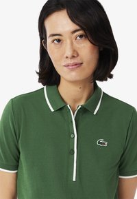 Lacoste Sport Polo - vert   blanc yrr