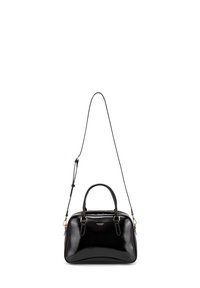 Zwarte lakleren handtas met dubbele handvatten en een verstelbare schouderriem, met een gladde oppervlakte en een minimalistisch ontwerp.