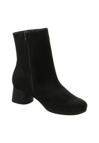 Schwarzer Wildleder-Ankle-Boot mit runder Spitze, seitlichem Reißverschluss und dickem, solidem Absatz. Glatte Textur mit minimalistischer Gestaltung.